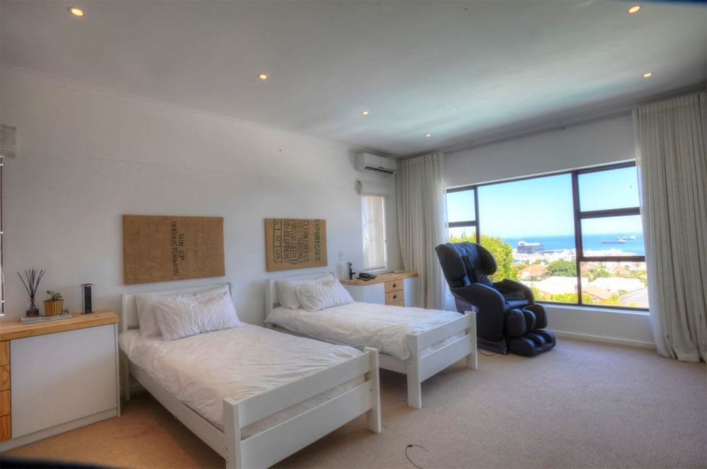 Photo 21 of Fresnaye Bordeaux accommodation in Fresnaye, Cape Town with 4 bedrooms and 4 bathrooms