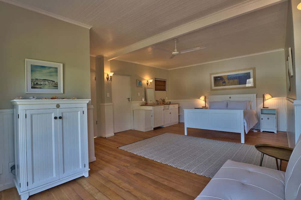 Photo 8 of Bungalow Clifton accommodation in Clifton, Cape Town with 4 bedrooms and 4 bathrooms