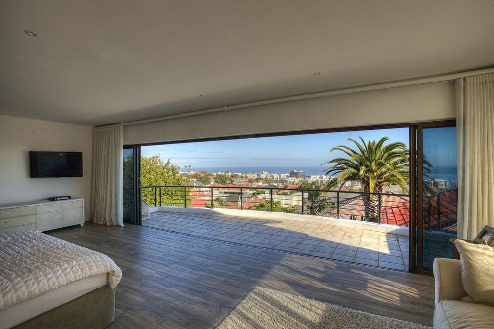 Photo 28 of Fresnaye Bordeaux accommodation in Fresnaye, Cape Town with 4 bedrooms and 4 bathrooms