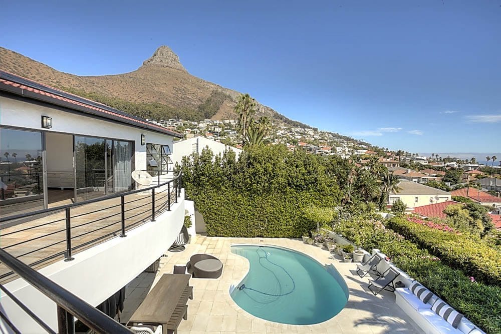 Photo 17 of Fresnaye Bordeaux accommodation in Fresnaye, Cape Town with 4 bedrooms and 4 bathrooms