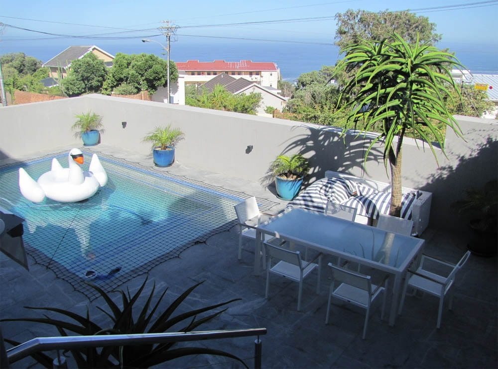 Photo 5 of 46 Upper Tree Villa accommodation in Camps Bay, Cape Town with 4 bedrooms and  bathrooms