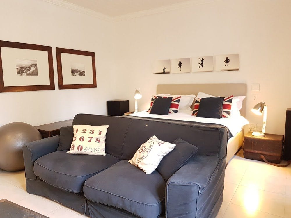 Photo 15 of Emary Villa accommodation in Newlands, Cape Town with 4 bedrooms and 3.5 bathrooms