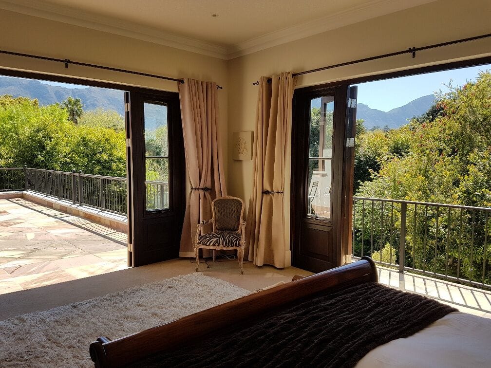 Photo 19 of Eagle Constantia accommodation in Constantia, Cape Town with 4 bedrooms and 4 bathrooms