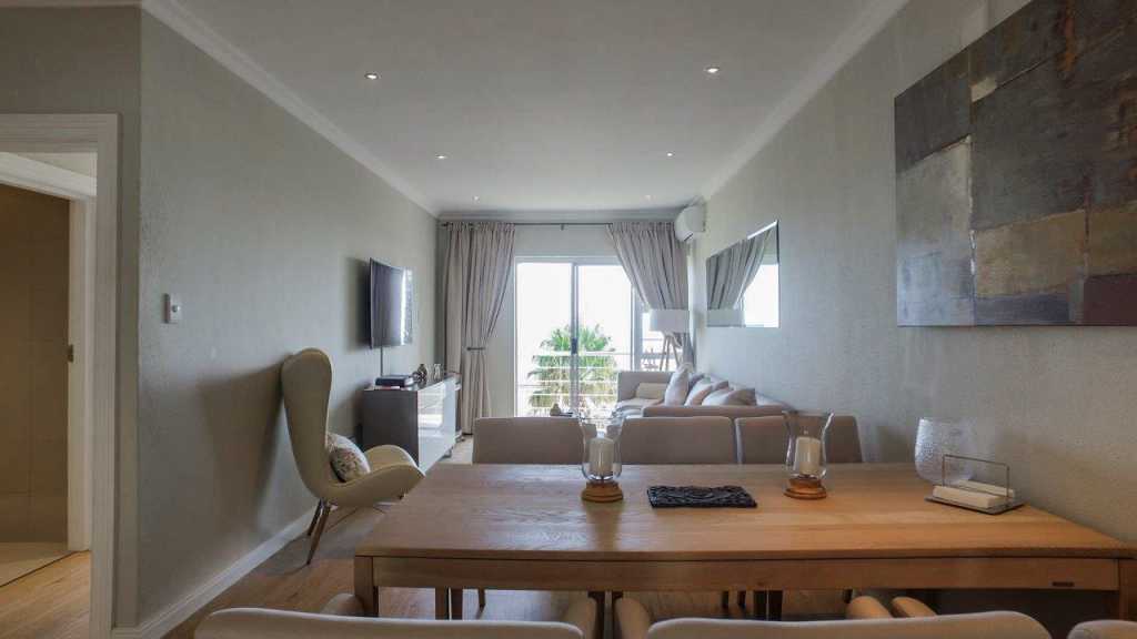 Photo 11 of 17 Oceana accommodation in Camps Bay, Cape Town with 2 bedrooms and 2 bathrooms
