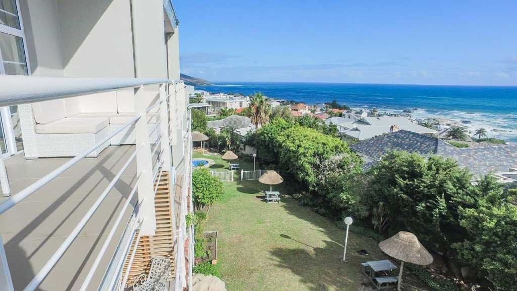 Photo 14 of 17 Oceana accommodation in Camps Bay, Cape Town with 2 bedrooms and 2 bathrooms