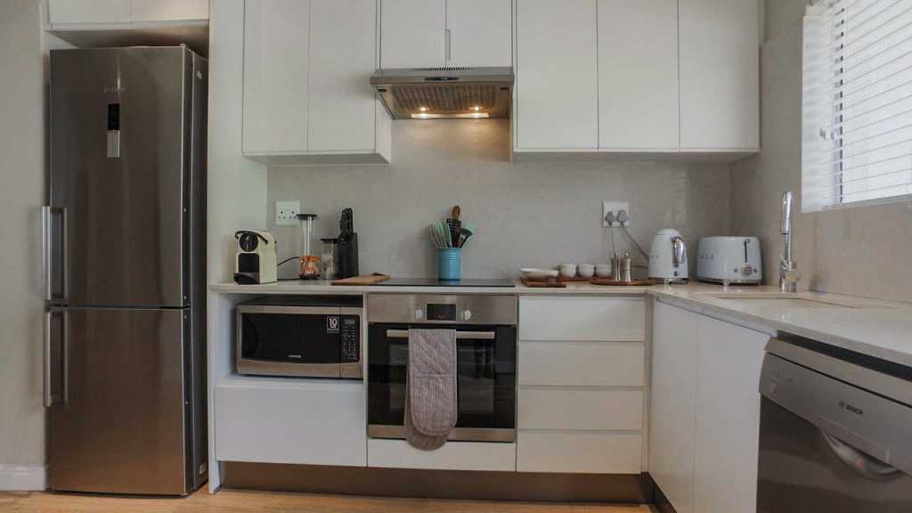 Photo 4 of 17 Oceana accommodation in Camps Bay, Cape Town with 2 bedrooms and 2 bathrooms
