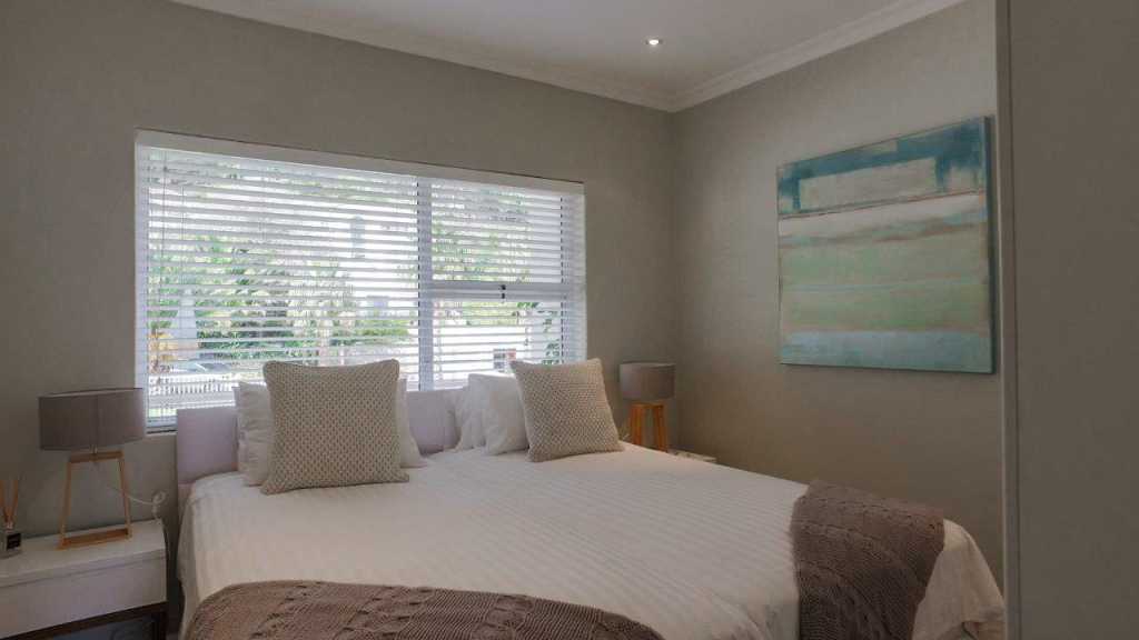 Photo 7 of 17 Oceana accommodation in Camps Bay, Cape Town with 2 bedrooms and 2 bathrooms