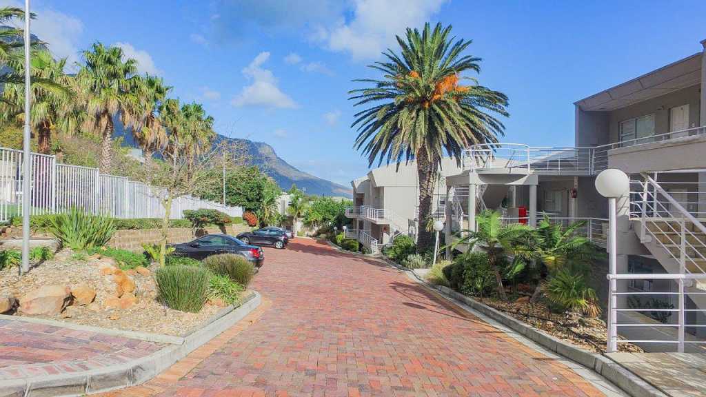 Photo 1 of 17 Oceana accommodation in Camps Bay, Cape Town with 2 bedrooms and 2 bathrooms