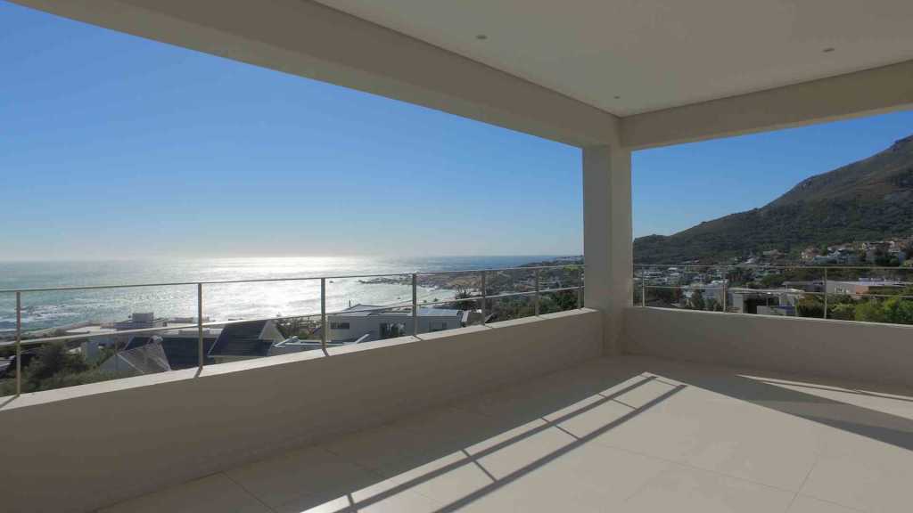 Photo 18 of Camps Bay Upper Tree Villa accommodation in Camps Bay, Cape Town with 5 bedrooms and 5 bathrooms