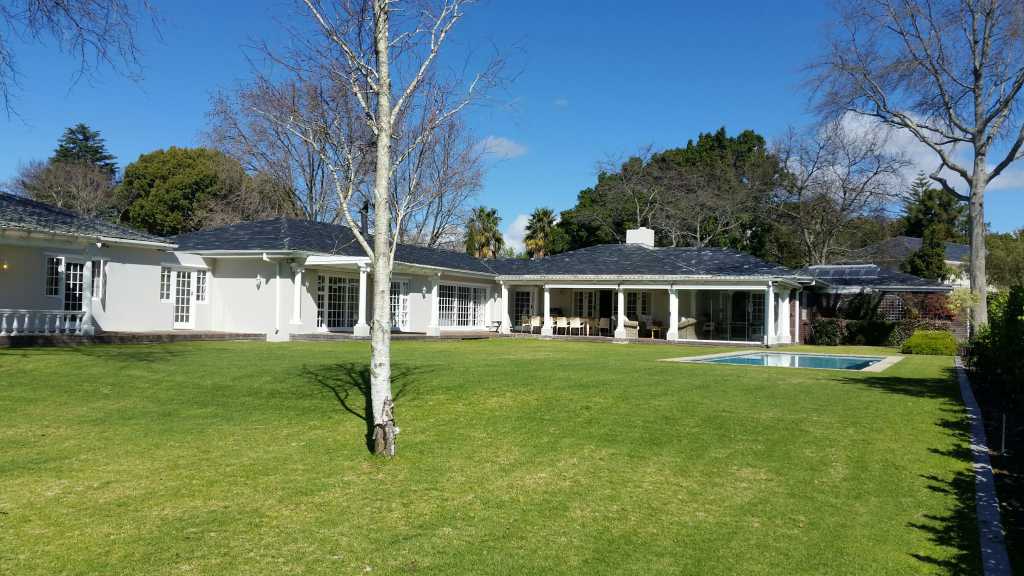 Photo 12 of Constantia Vista accommodation in Constantia, Cape Town with 5 bedrooms and 4 bathrooms