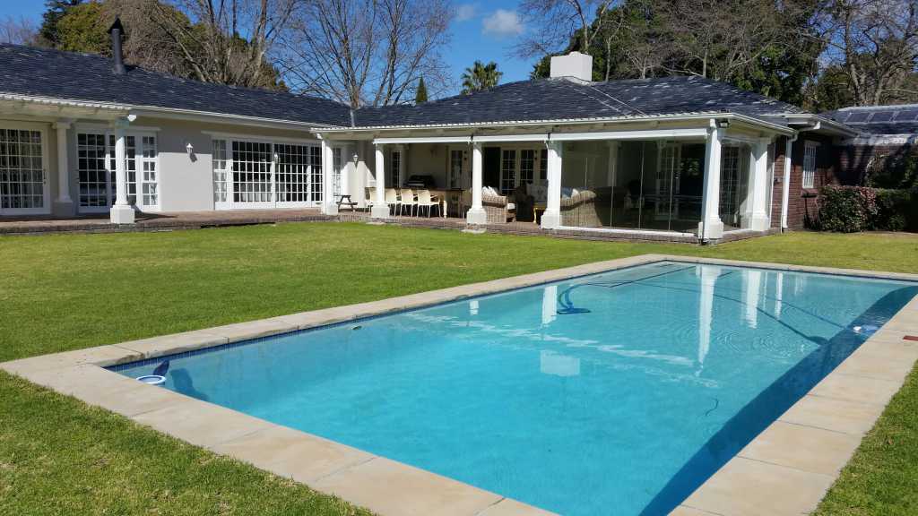 Photo 14 of Constantia Vista accommodation in Constantia, Cape Town with 5 bedrooms and 4 bathrooms