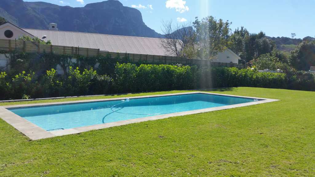 Photo 1 of Constantia Vista accommodation in Constantia, Cape Town with 5 bedrooms and 4 bathrooms