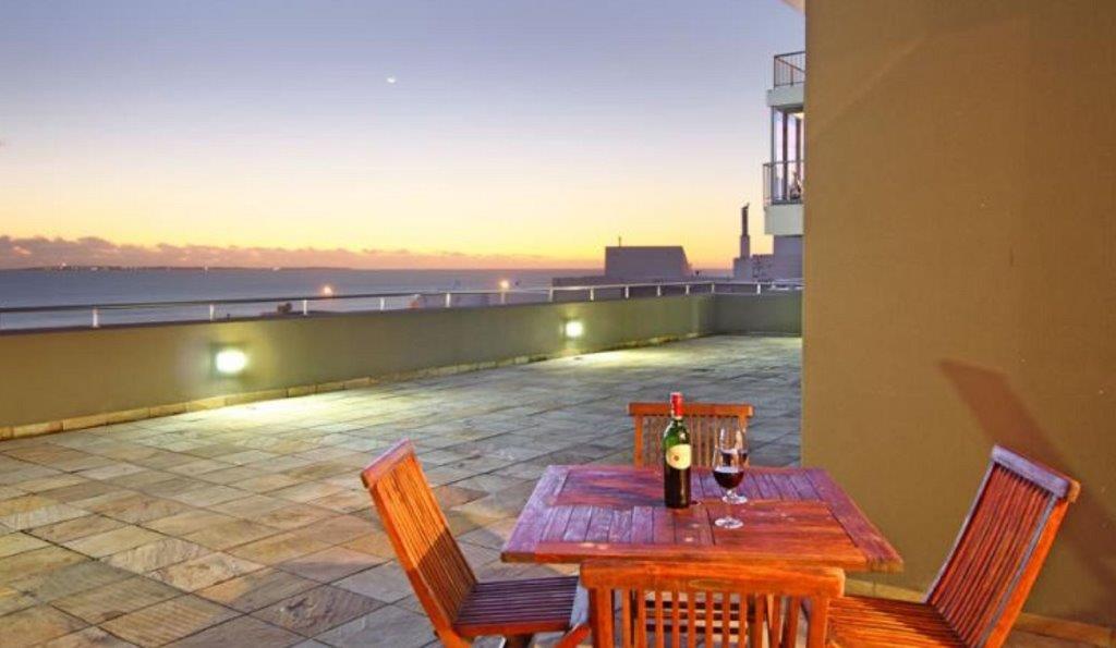 Photo 3 of Infinity G4 accommodation in Bloubergstrand, Cape Town with 2 bedrooms and 1 bathrooms