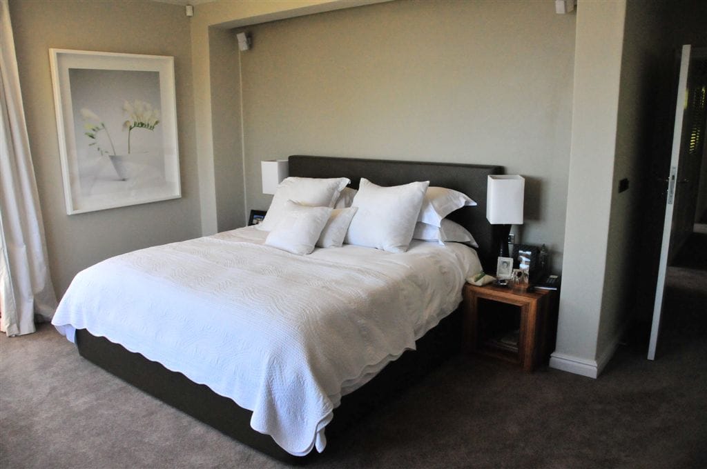 Photo 9 of Atholl Villa accommodation in Camps Bay, Cape Town with 5 bedrooms and 4 bathrooms