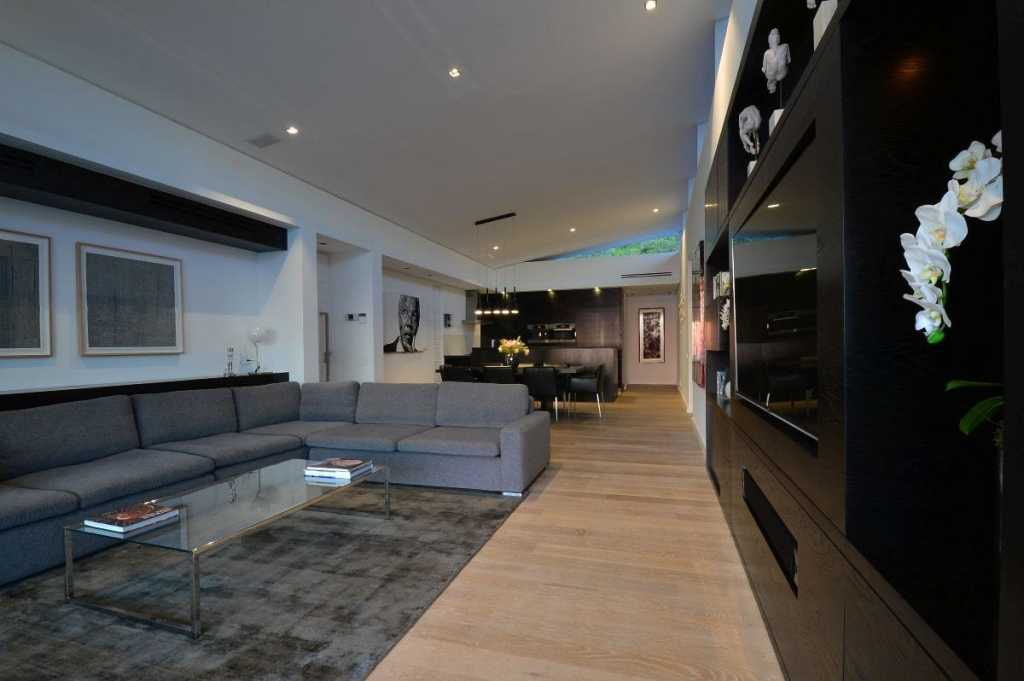 Photo 16 of Habrok accommodation in Camps Bay, Cape Town with 4 bedrooms and 4 bathrooms