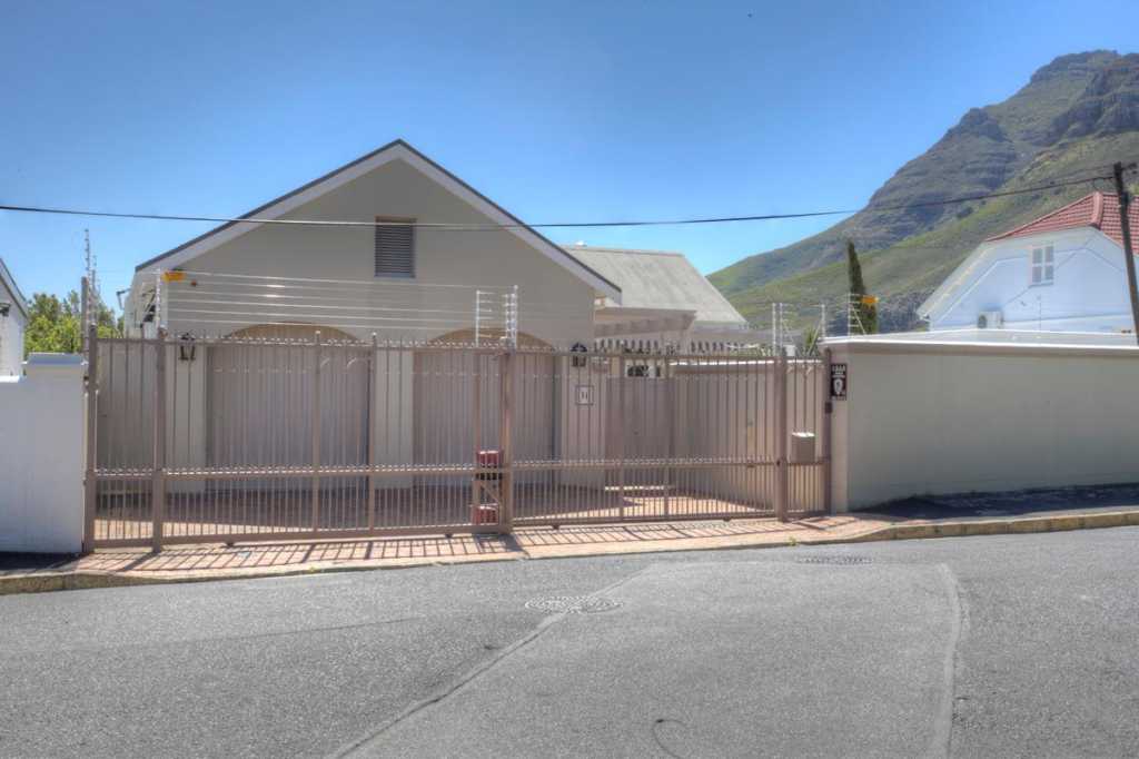 Photo 20 of Danning Residence accommodation in Oranjezicht, Cape Town with 4 bedrooms and 4 bathrooms