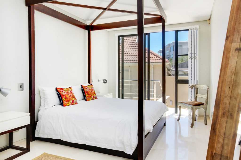 Photo 6 of Bali Bay accommodation in Camps Bay, Cape Town with 3 bedrooms and 3 bathrooms