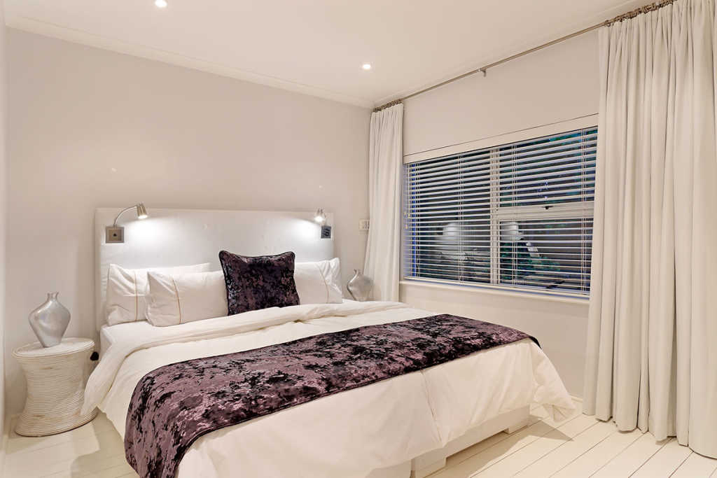 Photo 17 of Belair Cottage accommodation in Constantia, Cape Town with 2 bedrooms and 2 bathrooms
