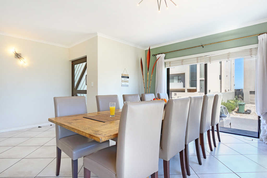 Photo 9 of Calypso Sunrise accommodation in Langebaan, Cape Town with 5 bedrooms and 5 bathrooms