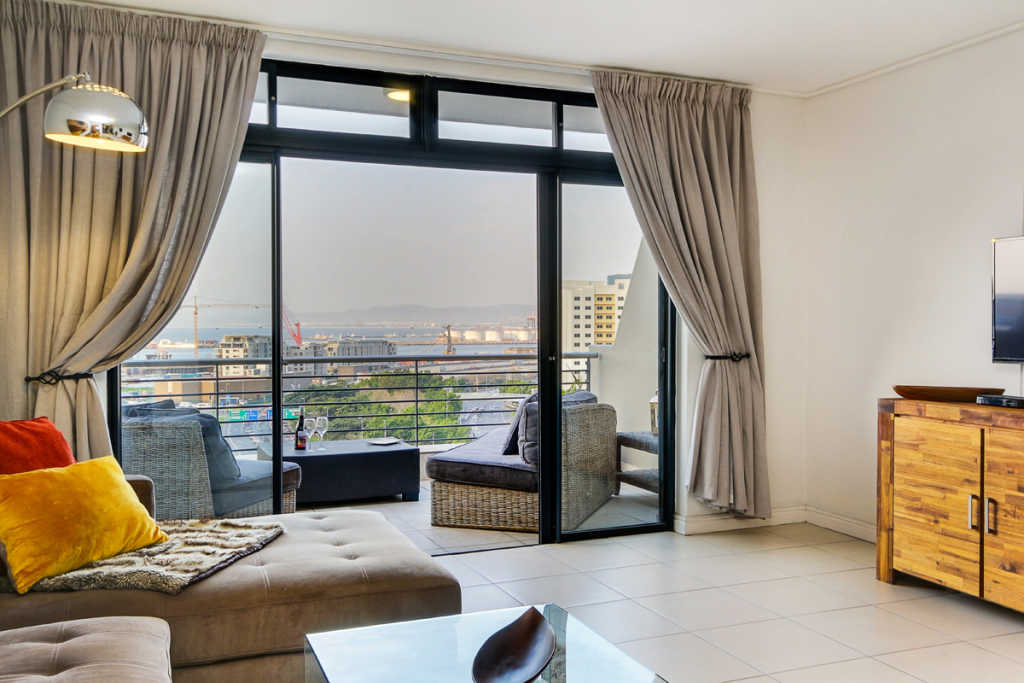 Photo 13 of Dockside 805 accommodation in De Waterkant, Cape Town with 1 bedrooms and 1 bathrooms