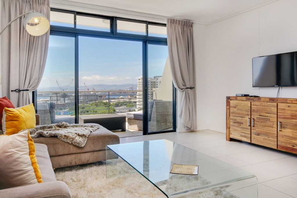 Photo 9 of Dockside 805 accommodation in De Waterkant, Cape Town with 1 bedrooms and 1 bathrooms