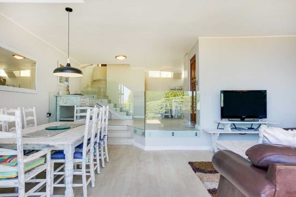 Photo 15 of Driftwood accommodation in Camps Bay, Cape Town with 2 bedrooms and 2 bathrooms