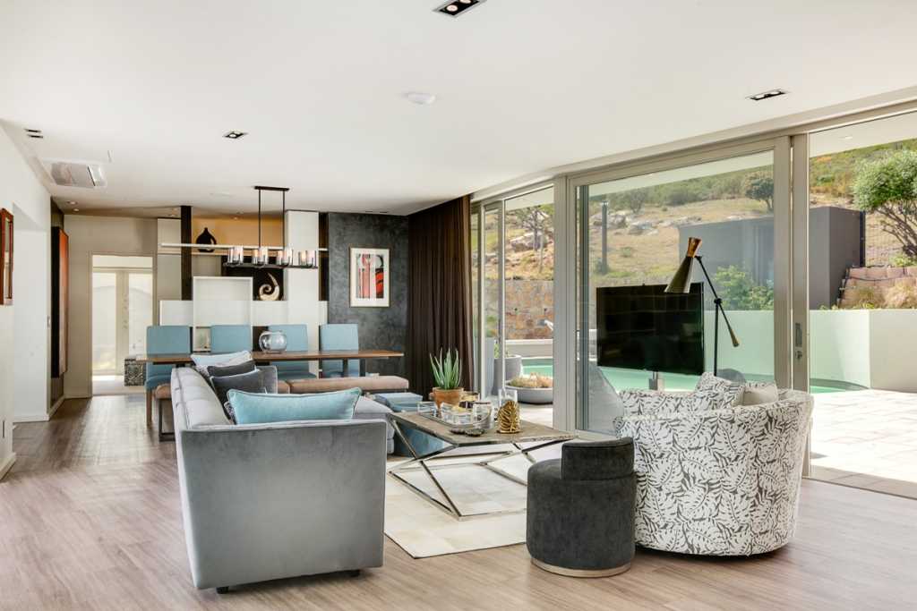 Photo 4 of Hely Views accommodation in Camps Bay, Cape Town with 5 bedrooms and 5 bathrooms