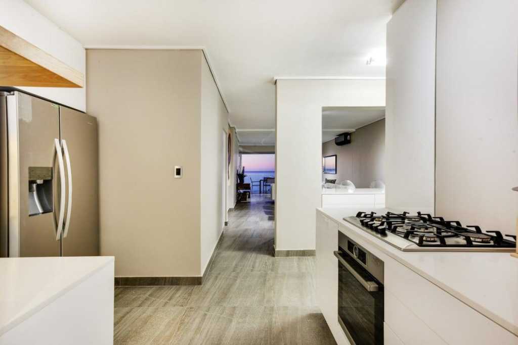 Photo 4 of Houghton Views accommodation in Camps Bay, Cape Town with 4 bedrooms and 4 bathrooms