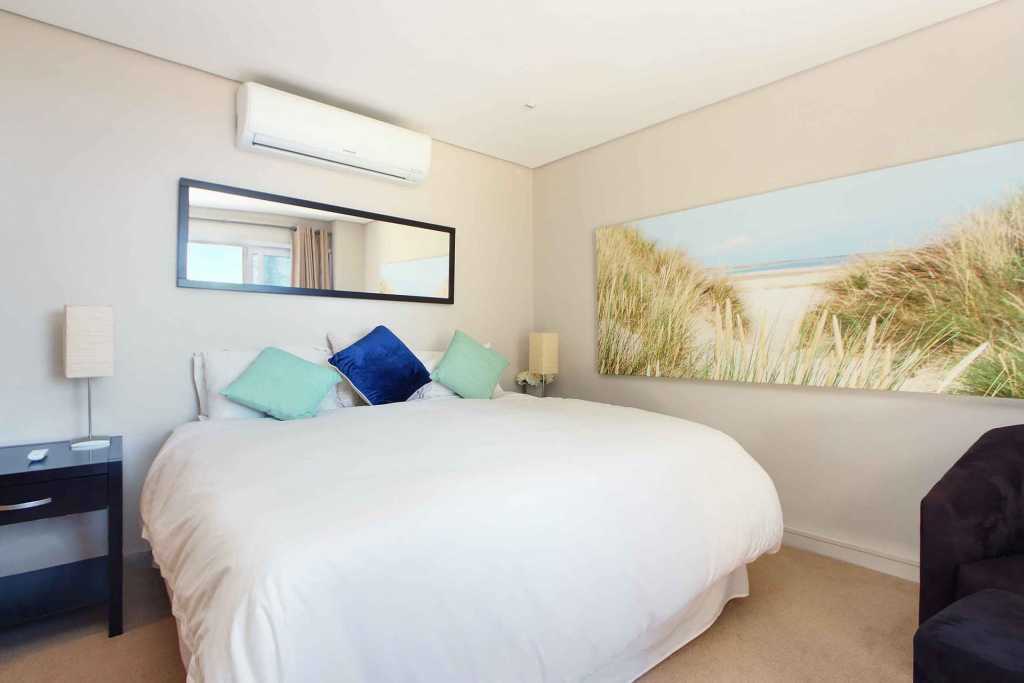 Photo 16 of Panova accommodation in Green Point, Cape Town with 3 bedrooms and 3 bathrooms