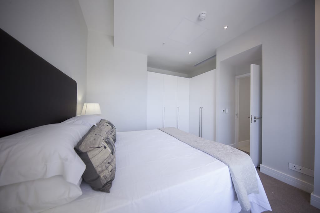 Photo 11 of Radisson 1503 accommodation in City Centre, Cape Town with 1 bedrooms and 1 bathrooms