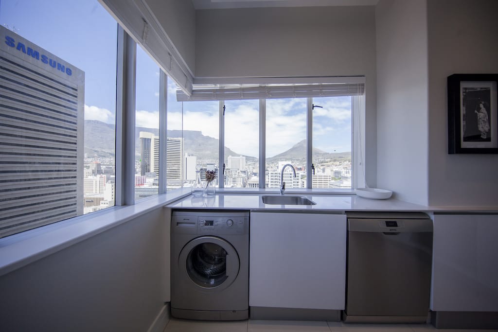Photo 13 of Radisson 1510 accommodation in City Centre, Cape Town with 2 bedrooms and 2 bathrooms