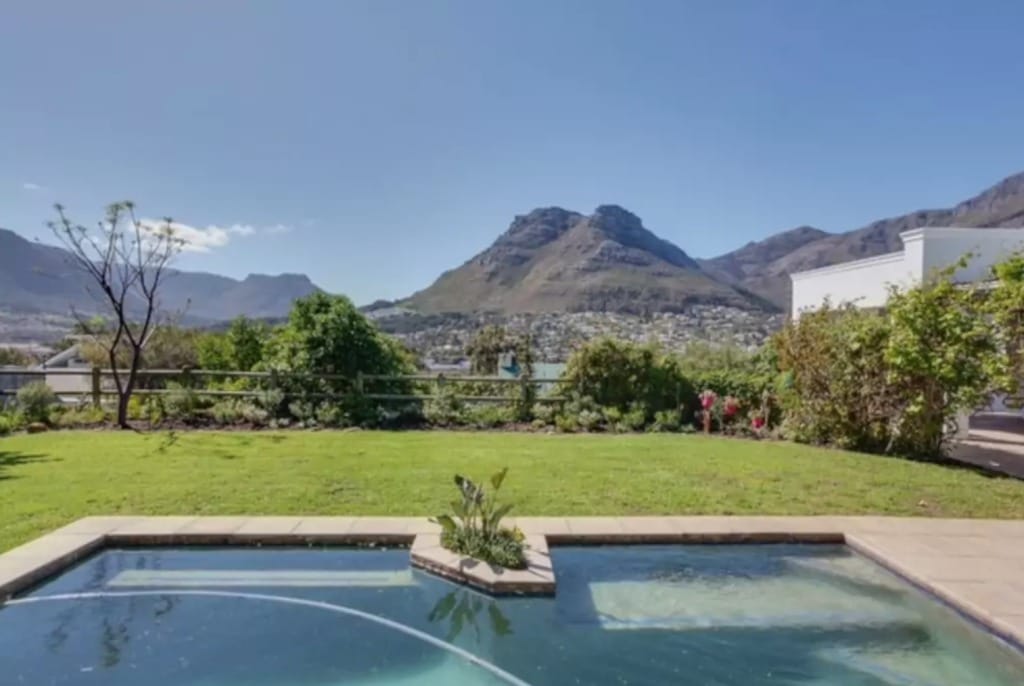 Photo 7 of Dana House Hout Bay accommodation in Hout Bay, Cape Town with 4 bedrooms and 4 bathrooms