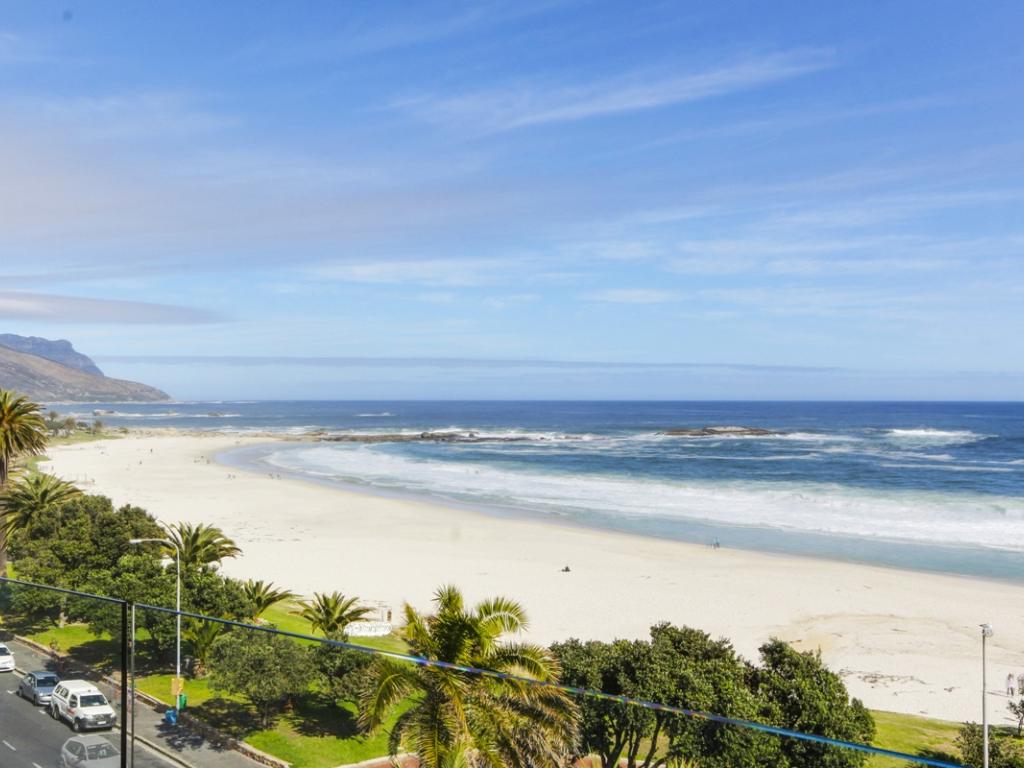Photo 1 of 15 Views Penthouse accommodation in Camps Bay, Cape Town with 1 bedrooms and 1 bathrooms