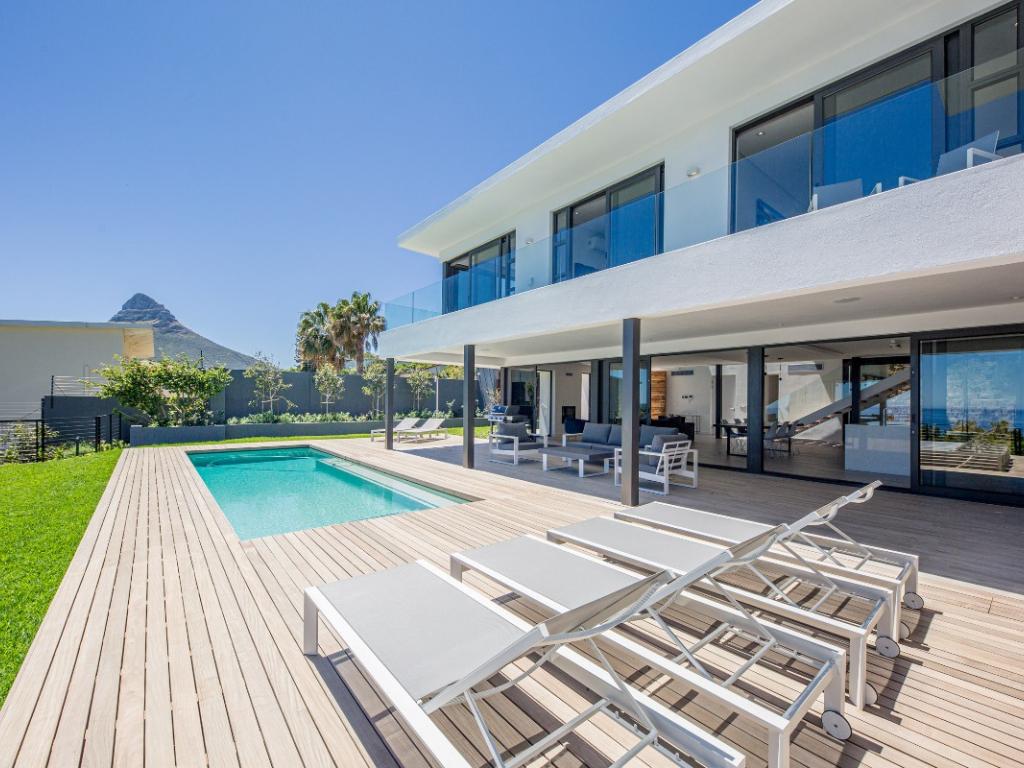 Photo 22 of 8 Fiskaal Villa accommodation in Camps Bay, Cape Town with 6 bedrooms and 6 bathrooms