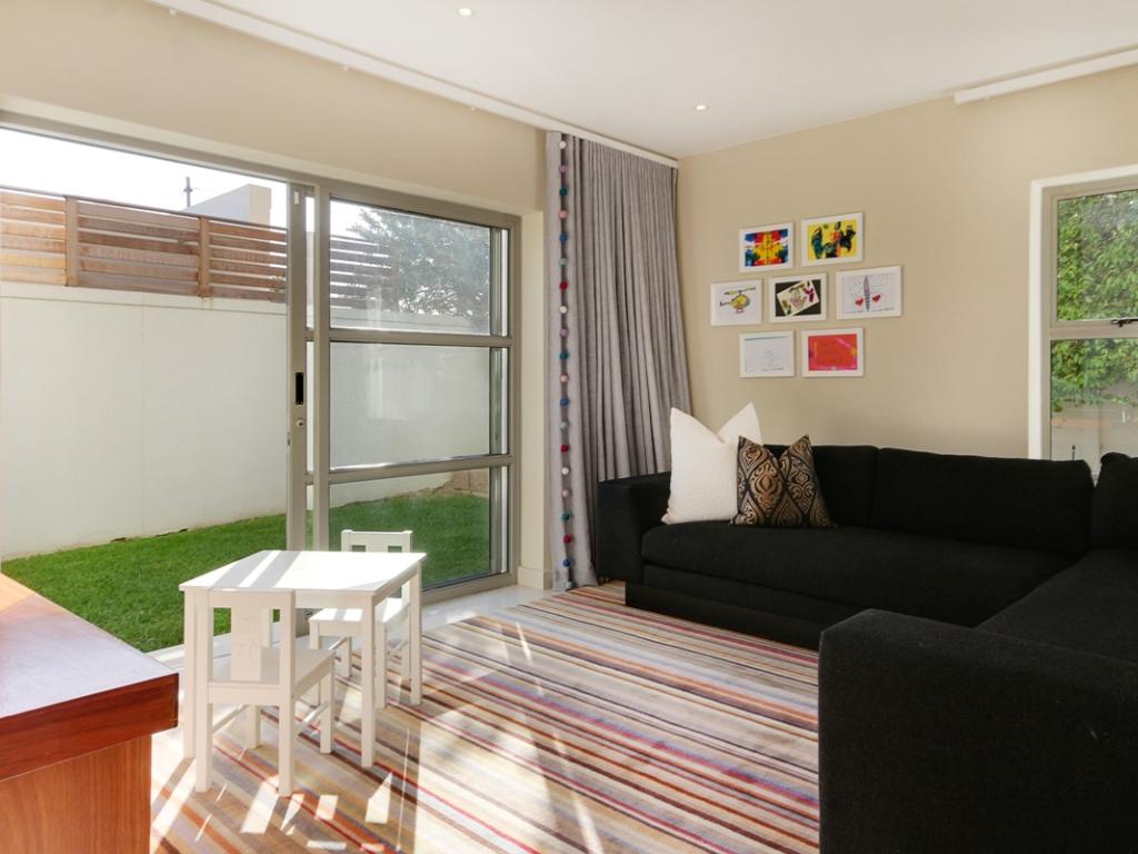 Photo 6 of Amanzi Villa accommodation in Camps Bay, Cape Town with 3 bedrooms and 3 bathrooms