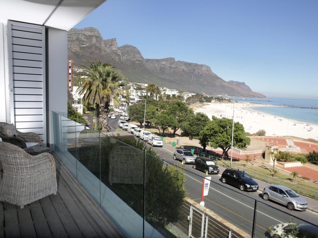 Photo 13 of Camps Bay Beach accommodation in Camps Bay, Cape Town with 3 bedrooms and 3 bathrooms