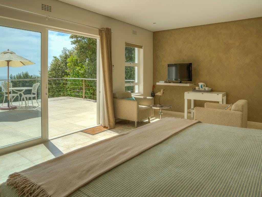 Photo 10 of Hoopoe Villa accommodation in Camps Bay, Cape Town with 4 bedrooms and 4 bathrooms