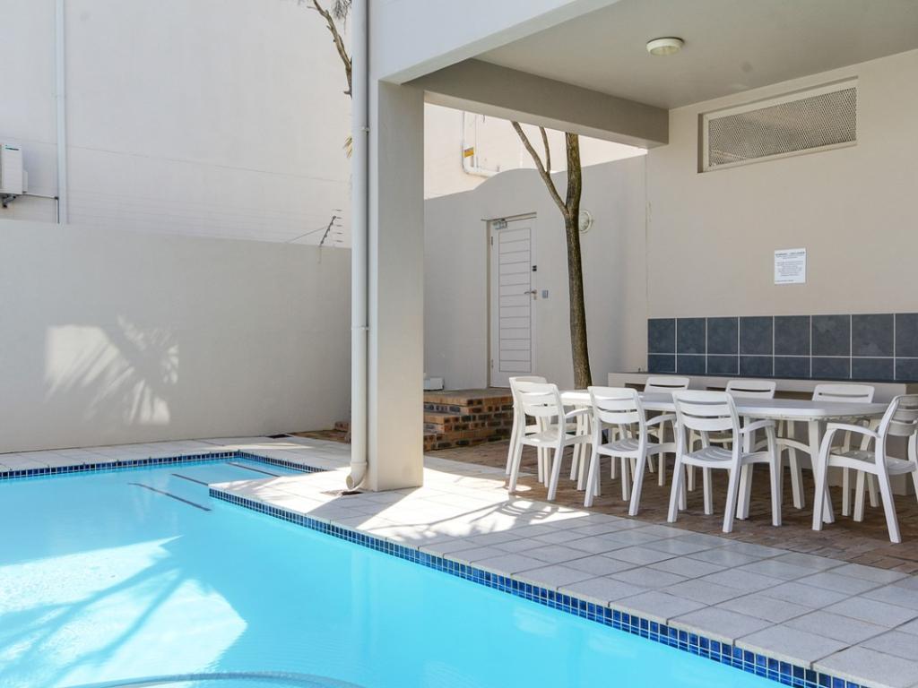 Photo 3 of Lago accommodation in Camps Bay, Cape Town with 2 bedrooms and 2 bathrooms