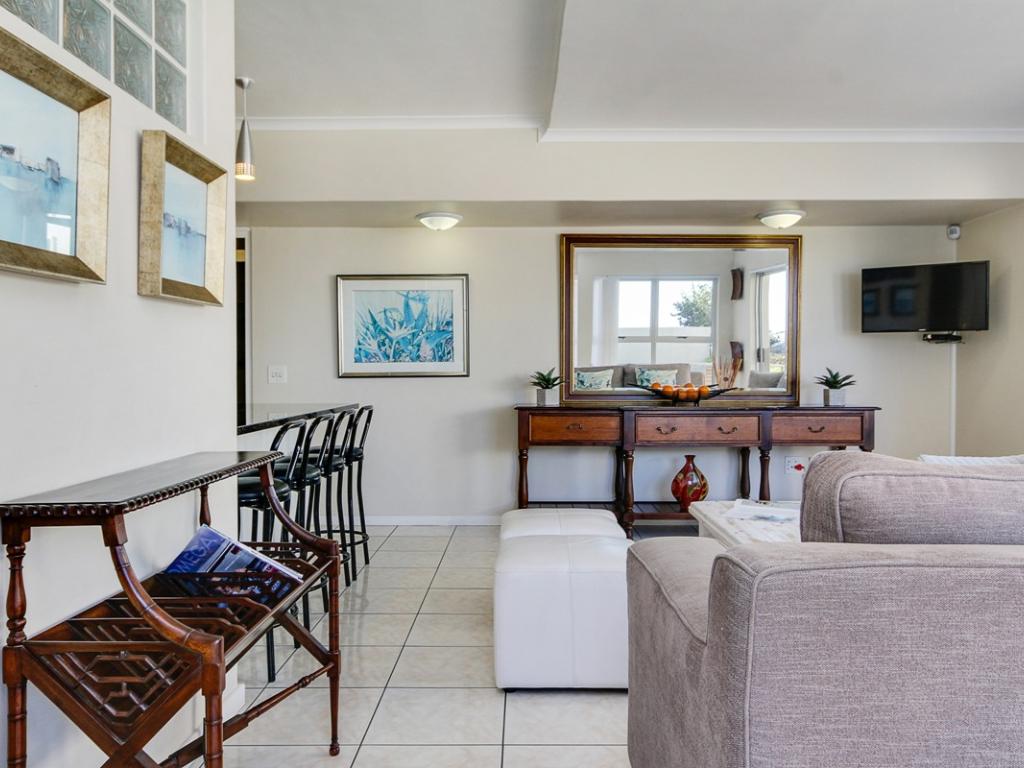 Photo 10 of Lago accommodation in Camps Bay, Cape Town with 2 bedrooms and 2 bathrooms