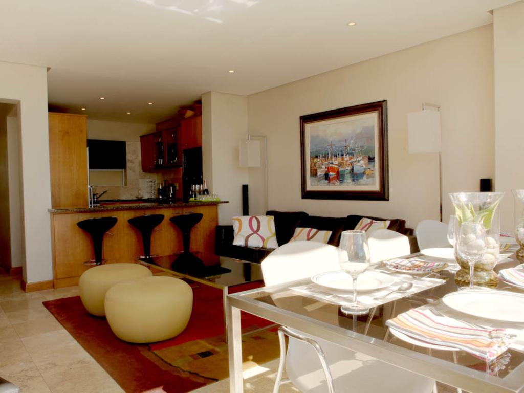 Photo 21 of Panorama Apartment accommodation in Camps Bay, Cape Town with 1 bedrooms and 1 bathrooms