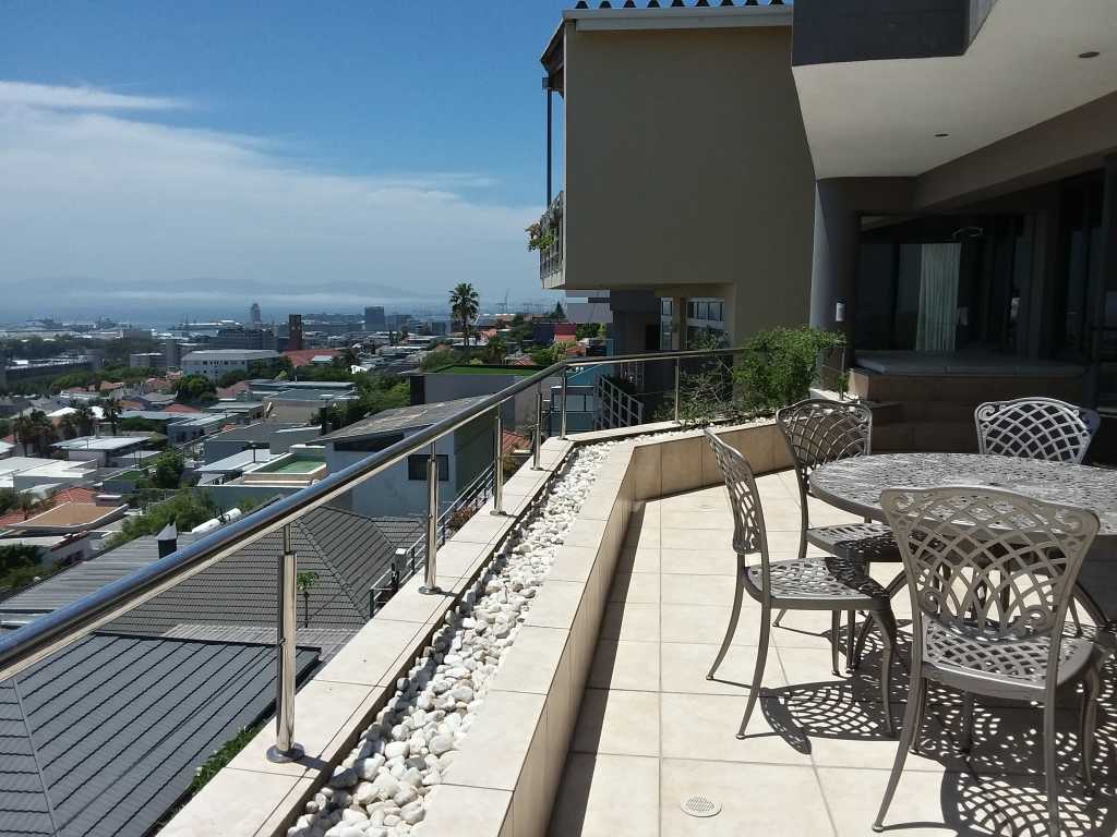 Photo 10 of Springbok Road Villa accommodation in Green Point, Cape Town with 4 bedrooms and 4 bathrooms