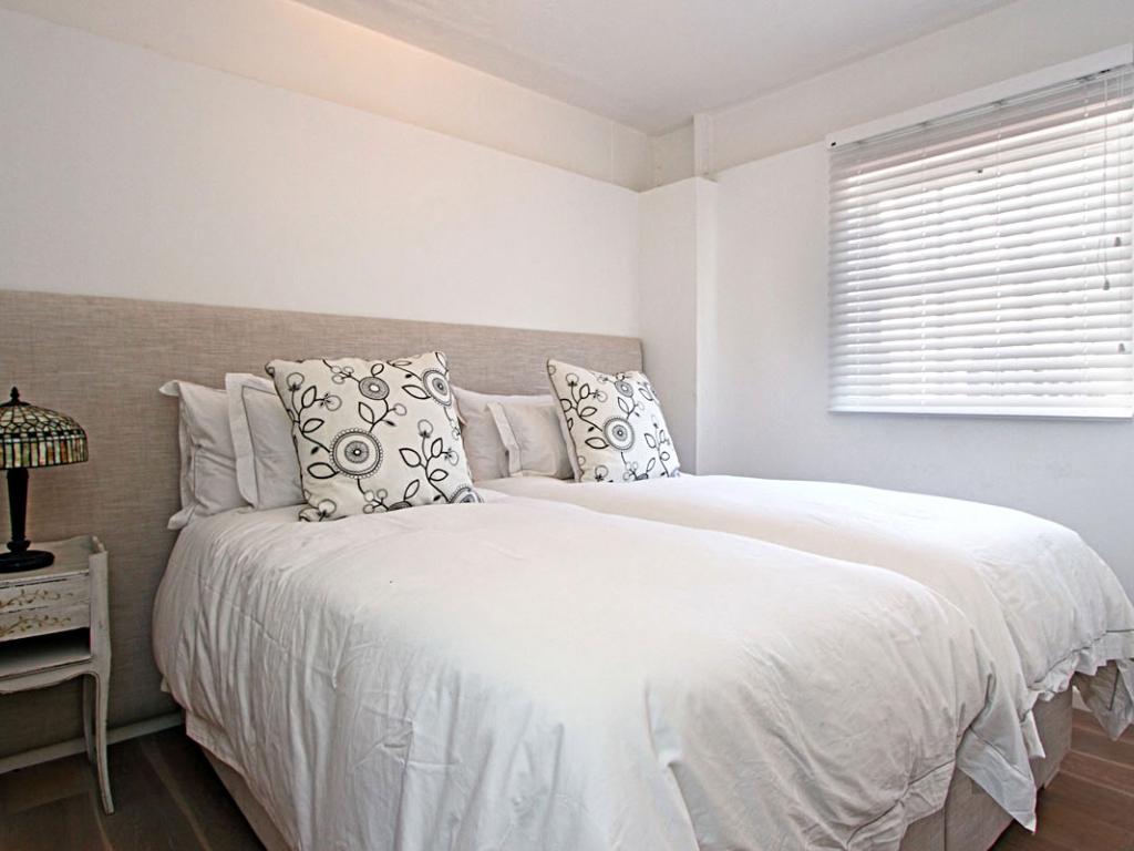 Photo 8 of The Studio accommodation in City Centre, Cape Town with 2 bedrooms and 2 bathrooms