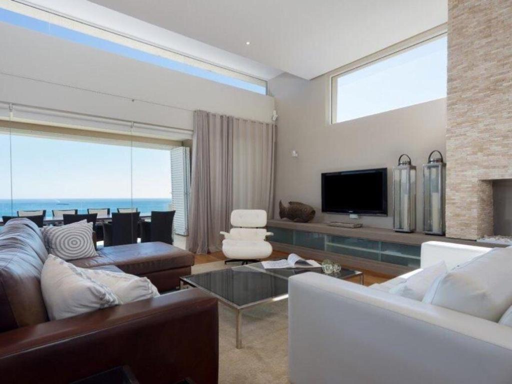Photo 4 of Theresa Views Villa accommodation in Camps Bay, Cape Town with 4 bedrooms and 4 bathrooms