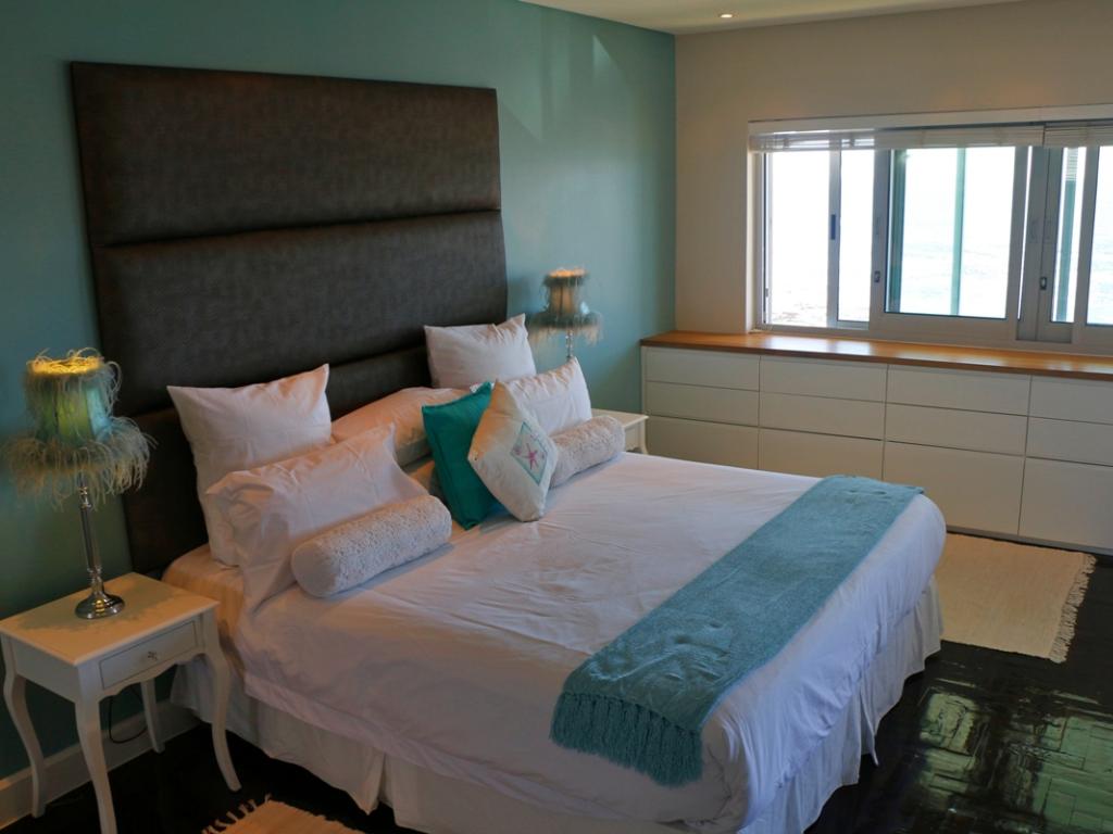 Photo 21 of Valentine Apartment accommodation in Mouille Point, Cape Town with 2 bedrooms and 2 bathrooms