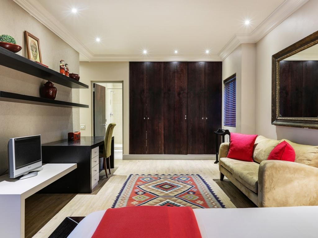 Photo 14 of Villa Fresnaye accommodation in Fresnaye, Cape Town with 4 bedrooms and 4 bathrooms