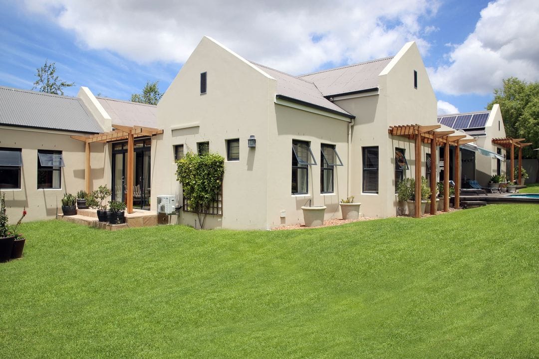 Photo 10 of Constantia Nadia Villa accommodation in Constantia, Cape Town with 4 bedrooms and 4 bathrooms