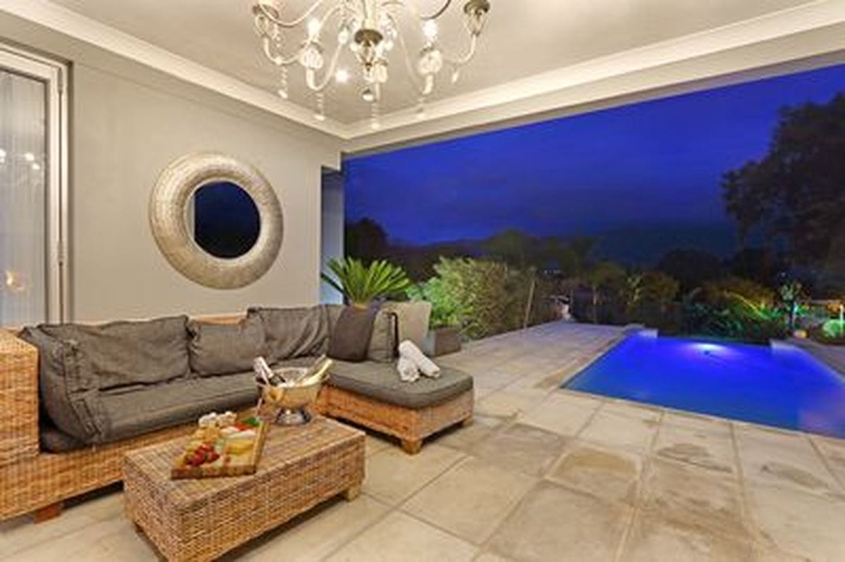 Photo 13 of Purcell Villa accommodation in Constantia, Cape Town with 4 bedrooms and 4 bathrooms
