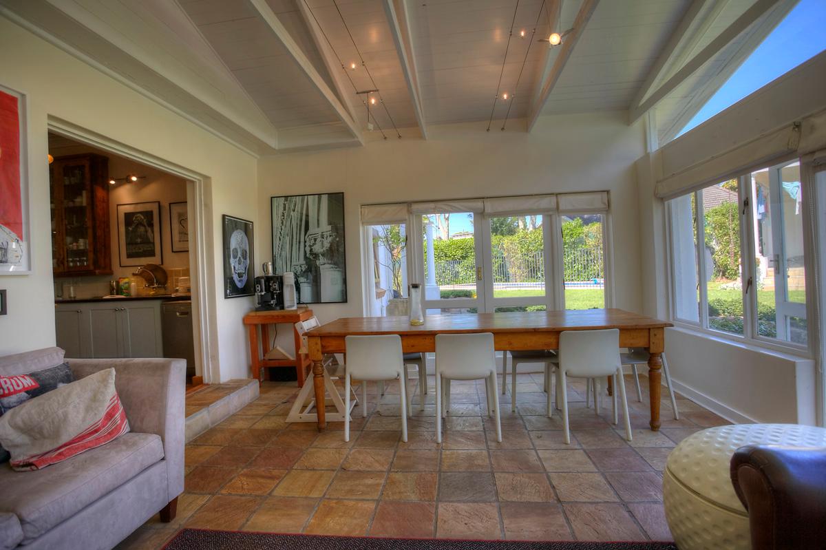 Photo 15 of Bishopscourt Manor accommodation in Bishopscourt, Cape Town with 4 bedrooms and 3 bathrooms