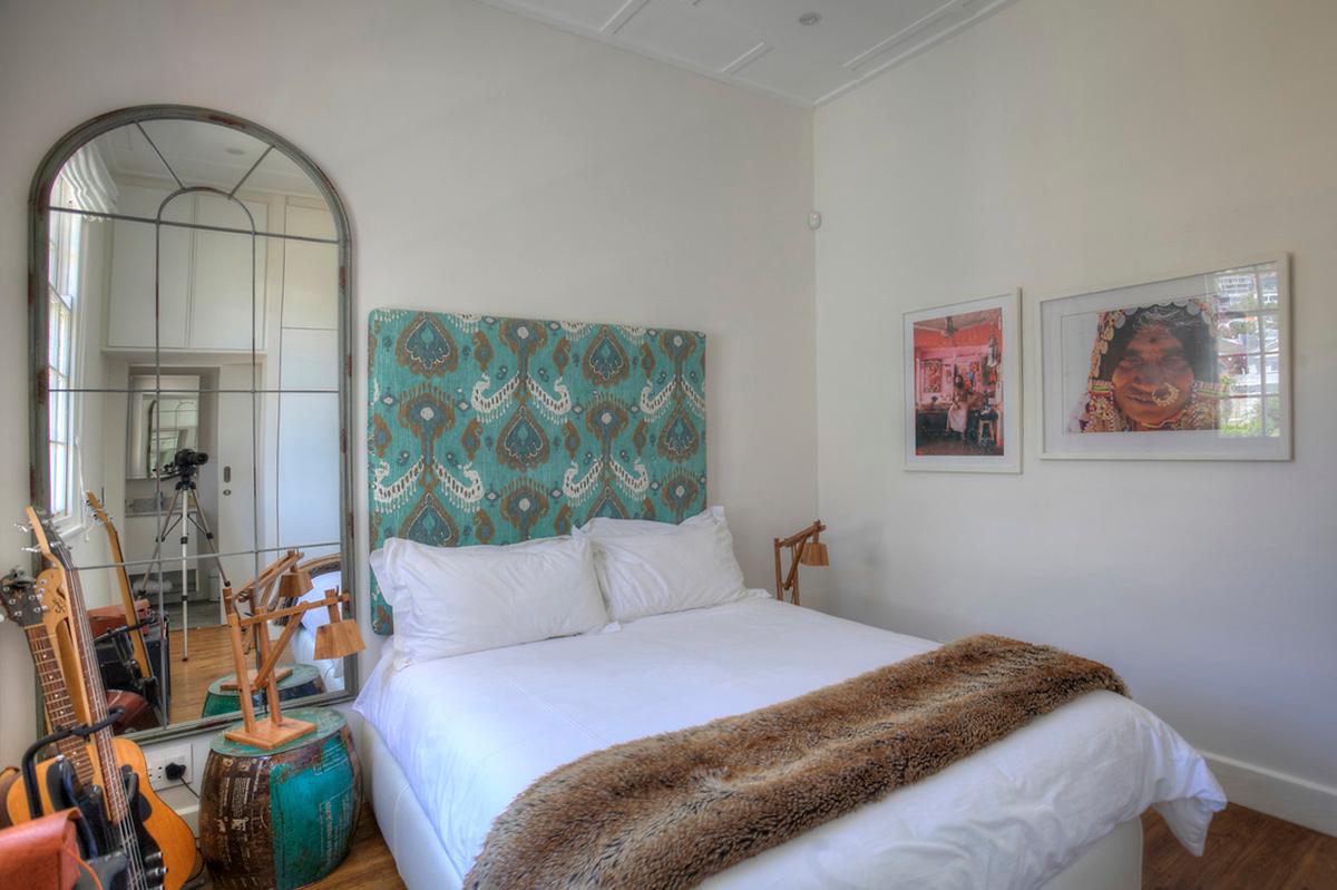 Photo 6 of Hampton Green Point Apartment accommodation in Green Point, Cape Town with 2 bedrooms and 2 bathrooms