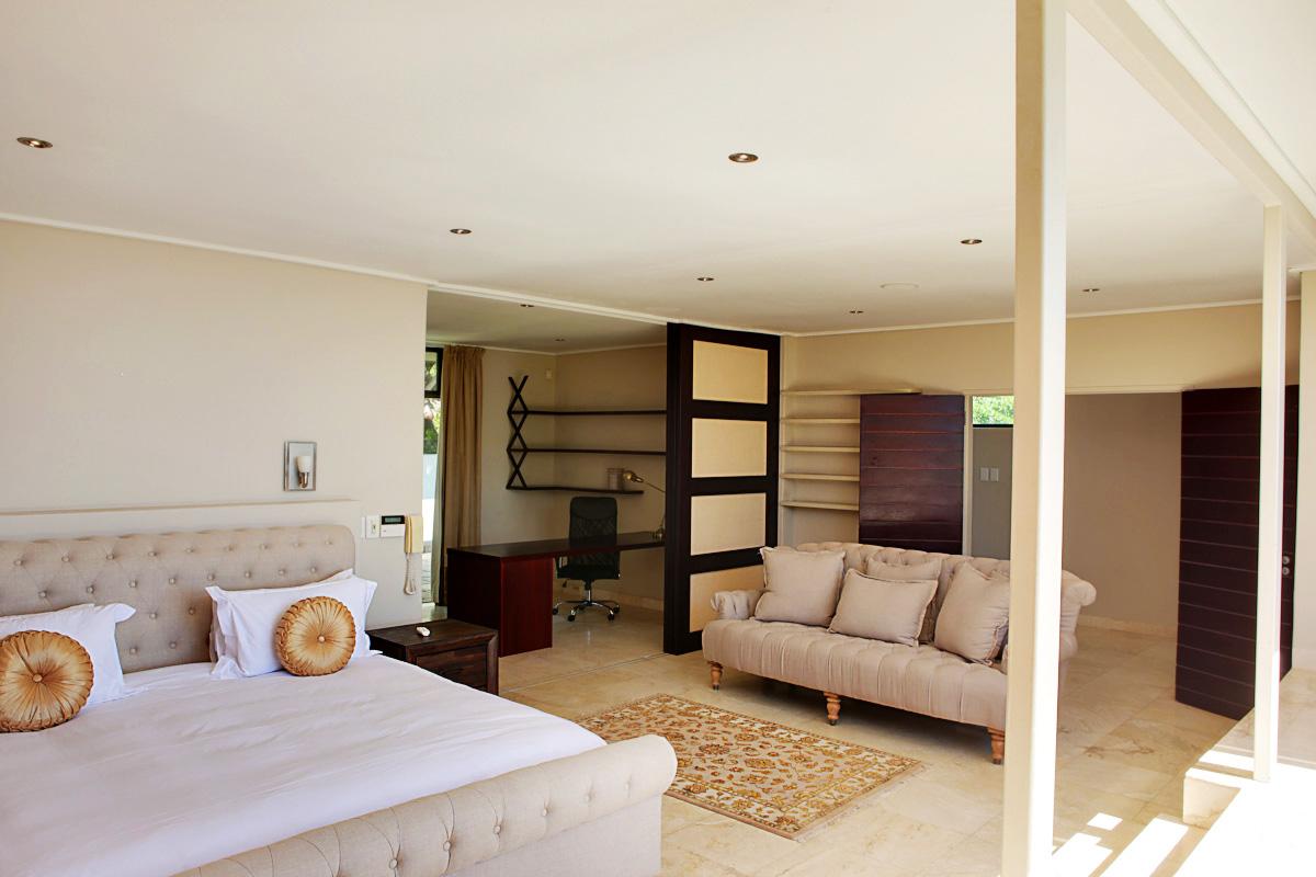 Photo 14 of Aloe Manor accommodation in Camps Bay, Cape Town with 4 bedrooms and 3 bathrooms